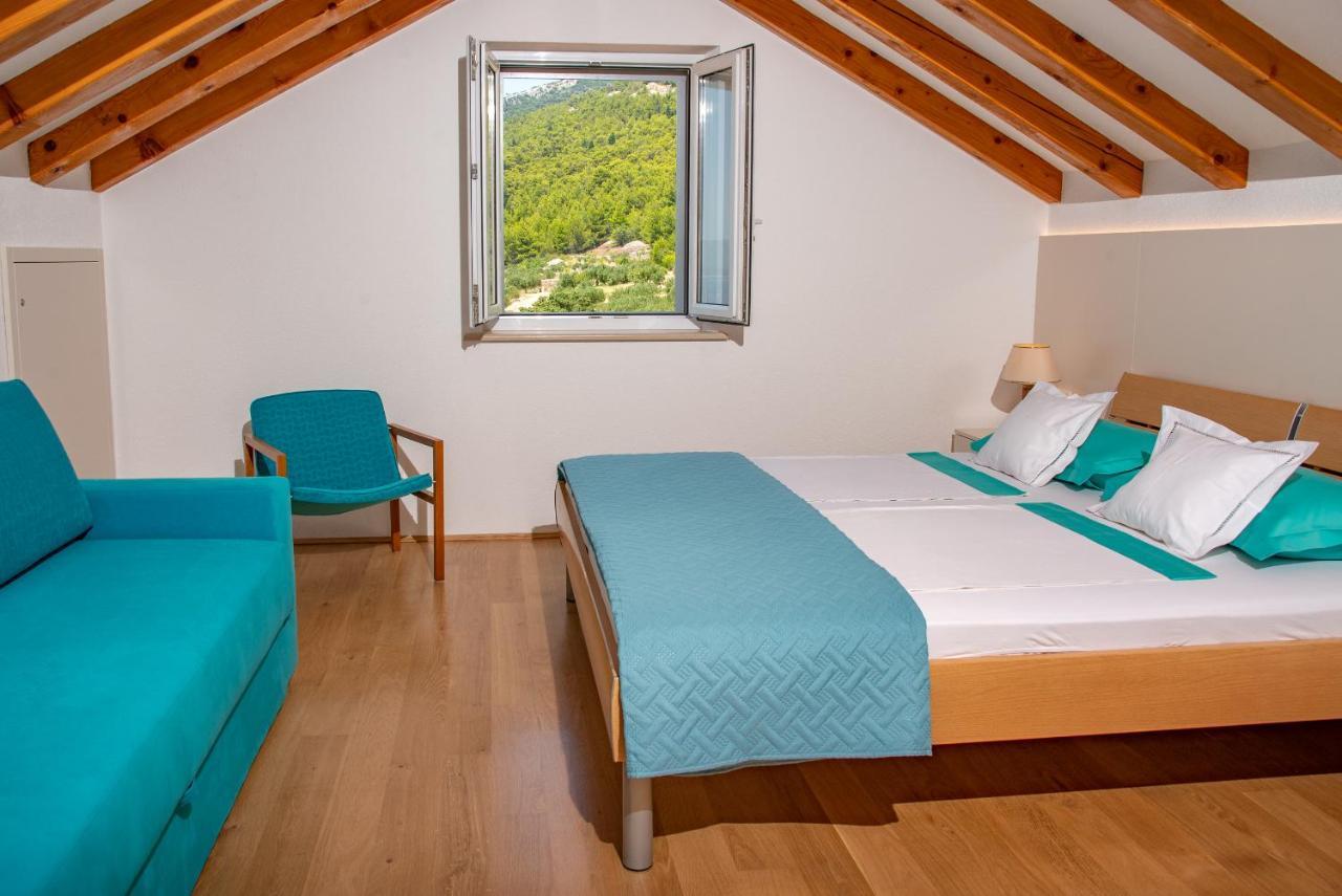 Villa Franka With Swimming Pool ボル エクステリア 写真