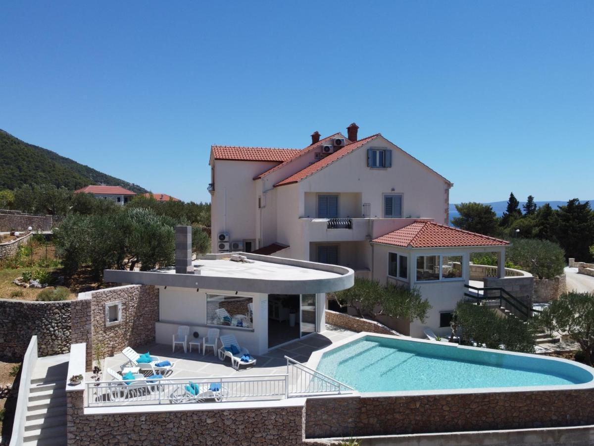 Villa Franka With Swimming Pool ボル エクステリア 写真